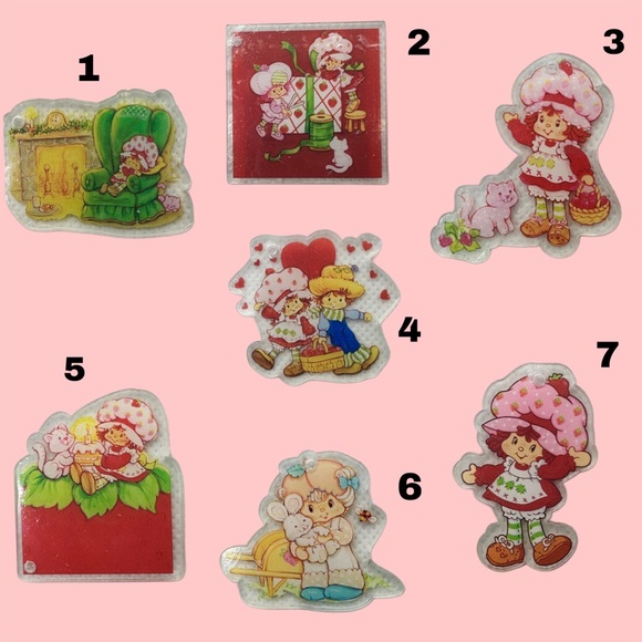 Strawberry Cake Keychains 🍓 - Picture 2 of 6